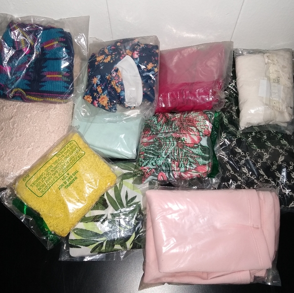 5 LBS💕 10+ Items💕 Size XS-XL💕 Mystery Box - Picture 13 of 14